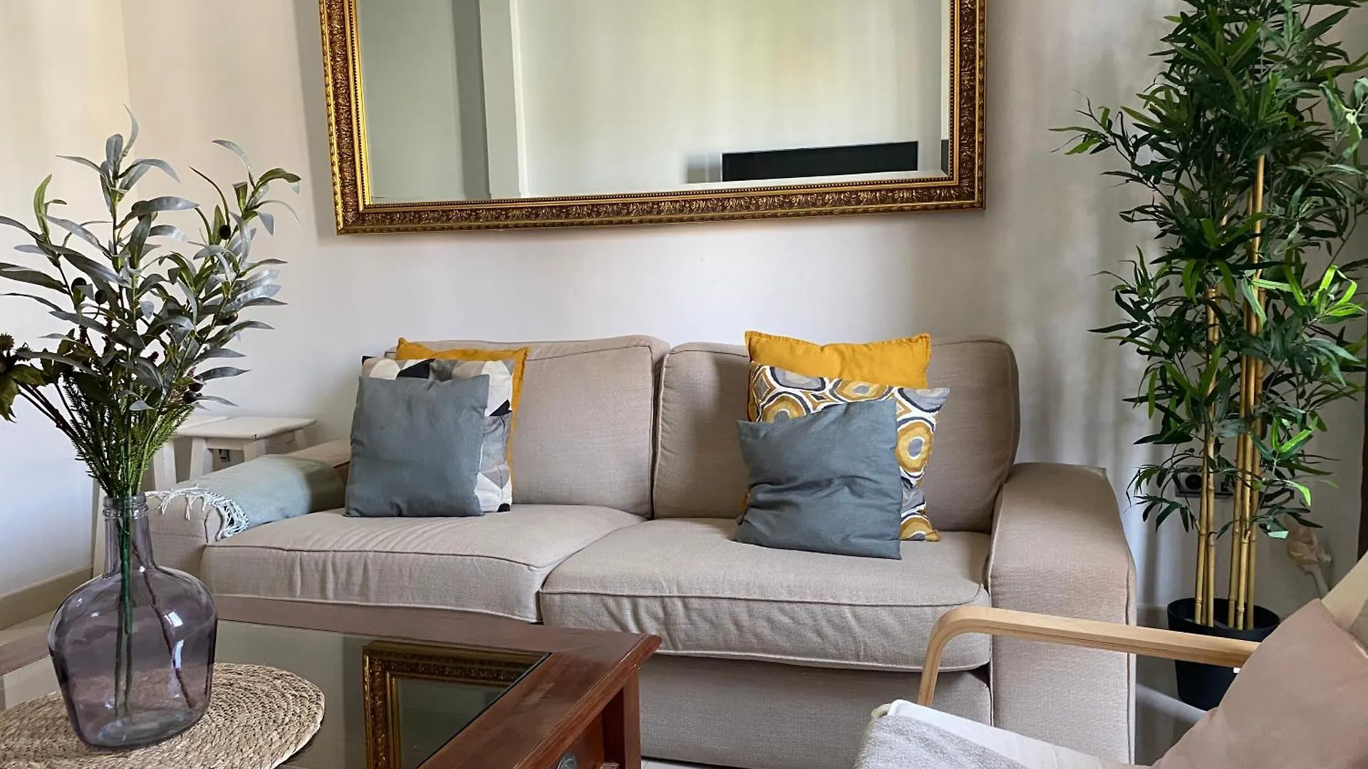 Taracea Suites Plaza Nueva Granada